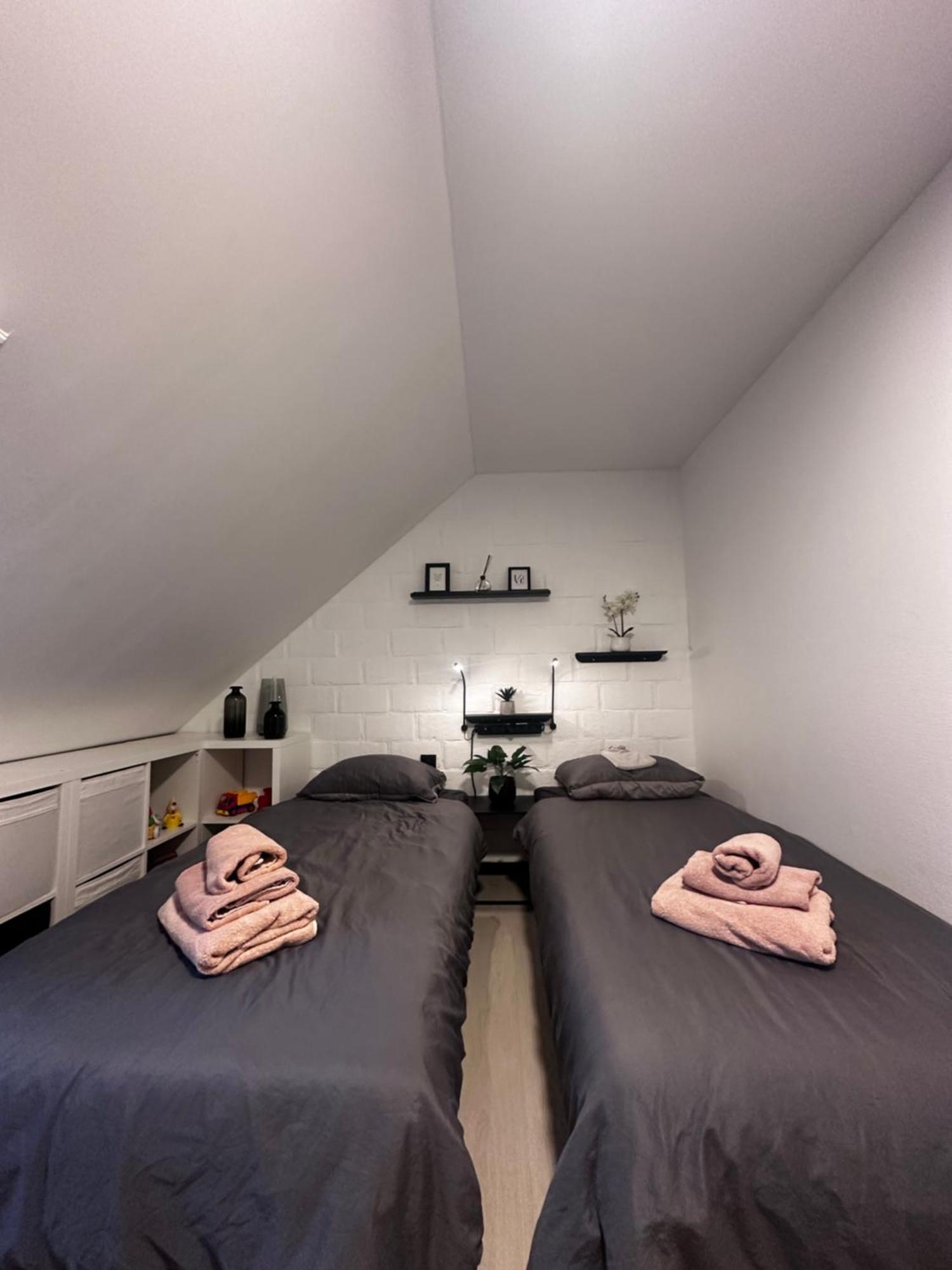 Chalet In Het Bos - Gezin - Wandelaars - Digital Nomads - Hs Wifi - Fijnspar 108 Aan de Wolfsberg Luaran gambar